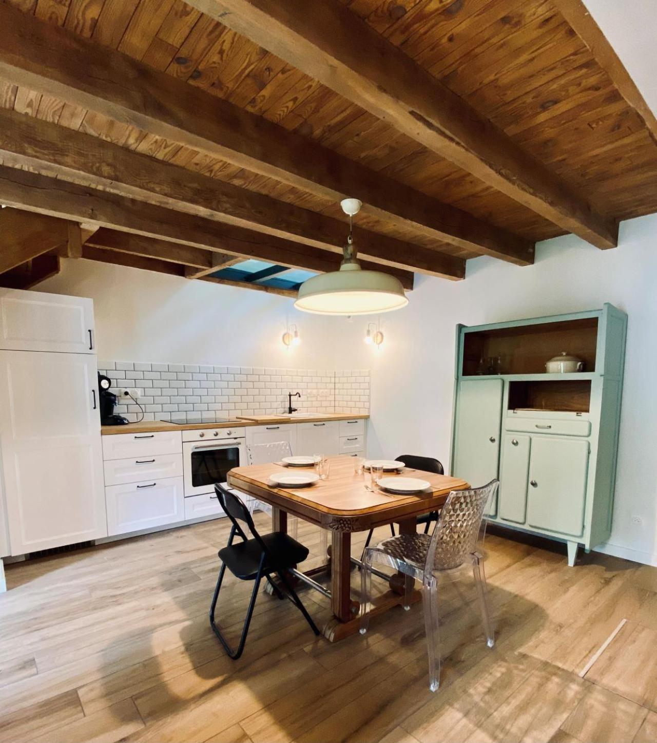 La Haut Maison A La Campagne Mandailles-Saint-Julien Luaran gambar